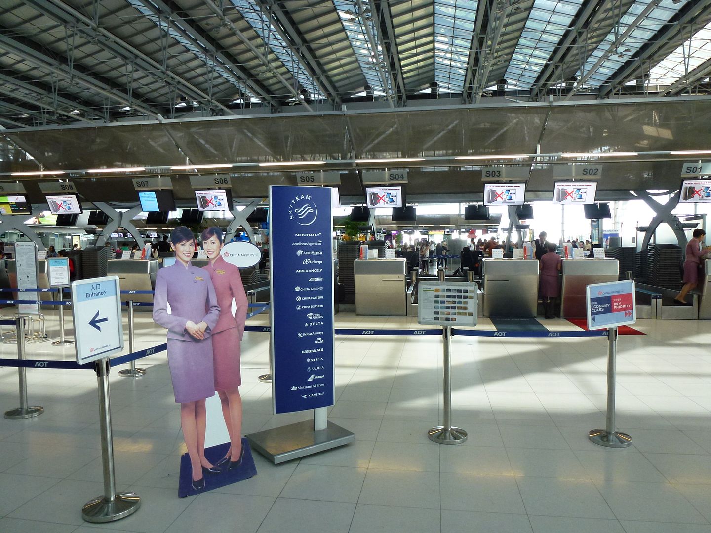Review of China Airlines flight from Bangkok to Taipei in Business